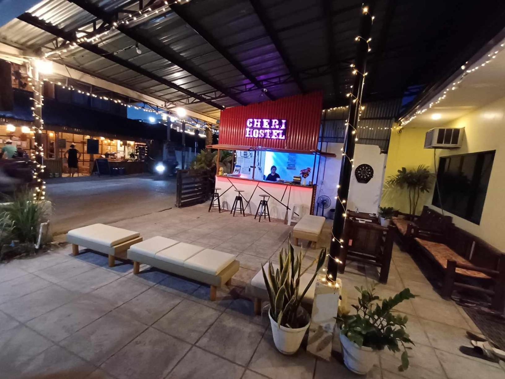 Cheri Backpackers Hostel Moalboal Buitenkant foto