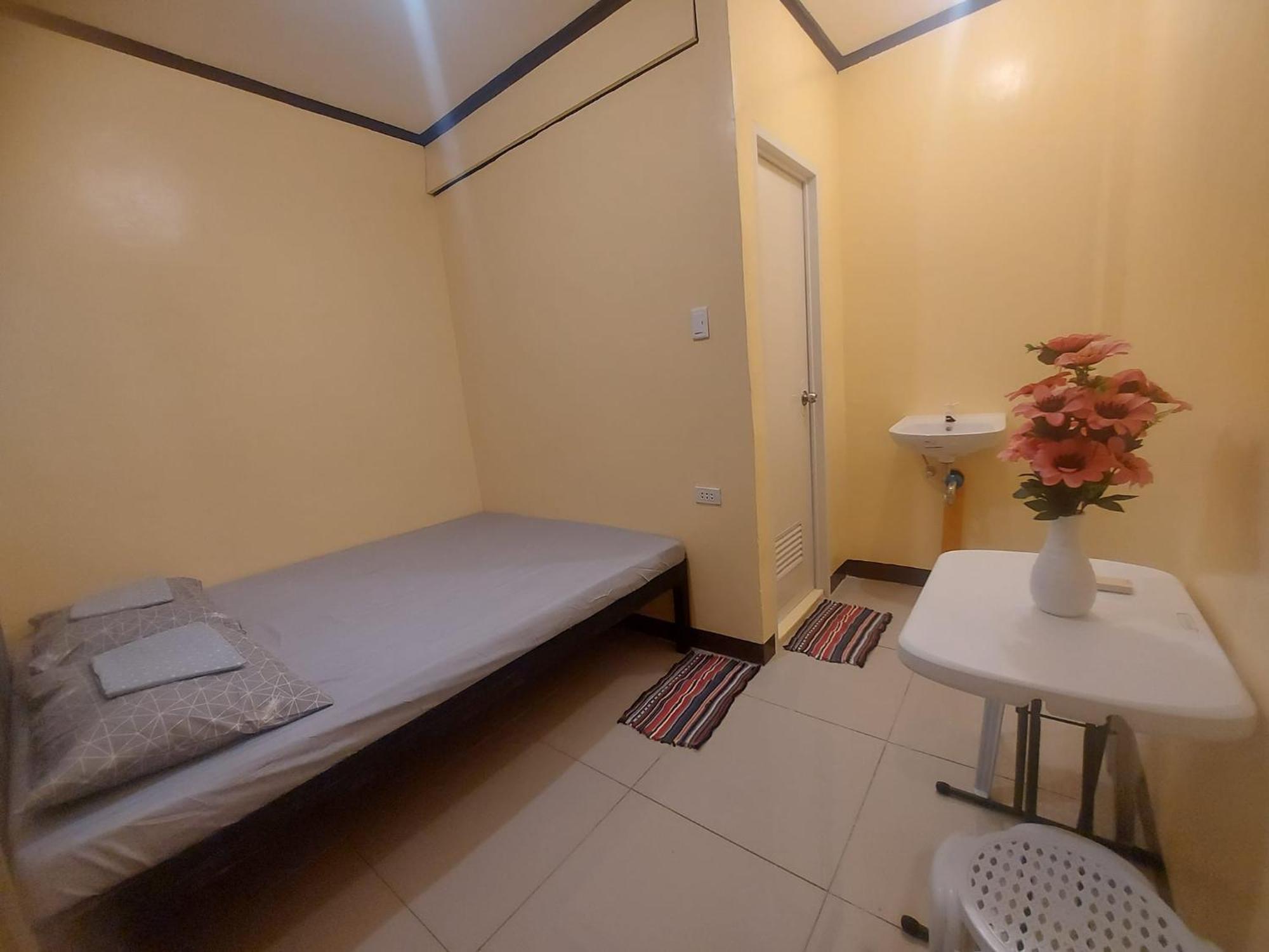 Cheri Backpackers Hostel Moalboal Buitenkant foto