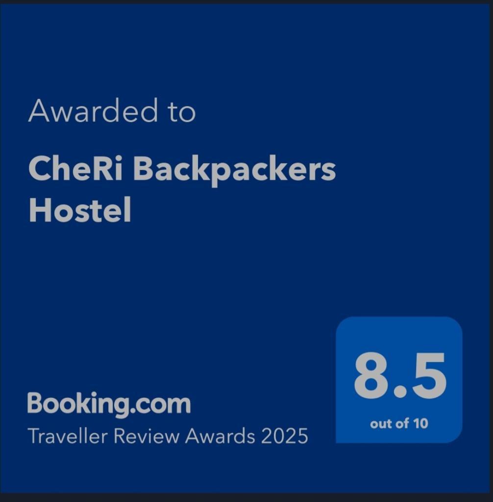 Cheri Backpackers Hostel Moalboal Buitenkant foto